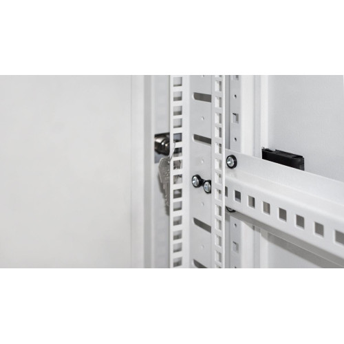 Server cabinet floor-mounted SC-42U/6.10P