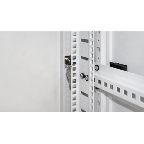 Server cabinet floor-mounted SC-24U/6.6M