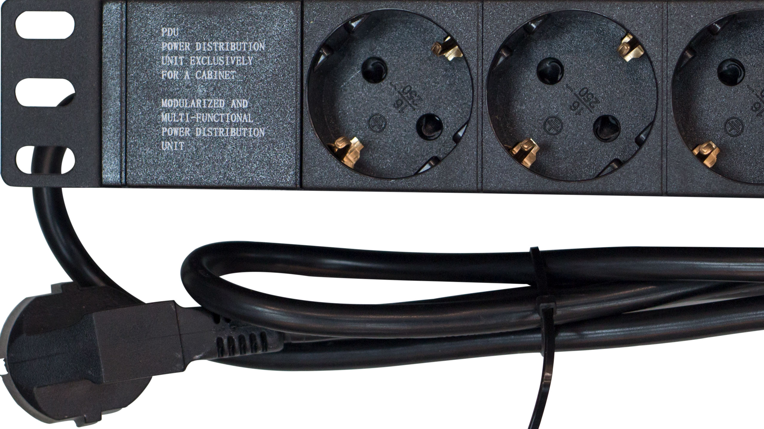 SC surge protector with 9 sockets